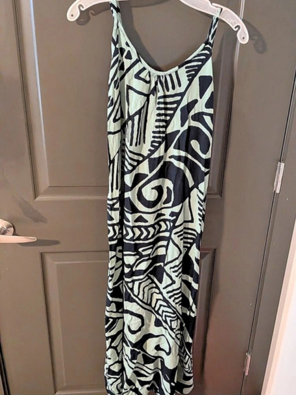 Maggie London Abstract Print Maxi Dress in Green & Black